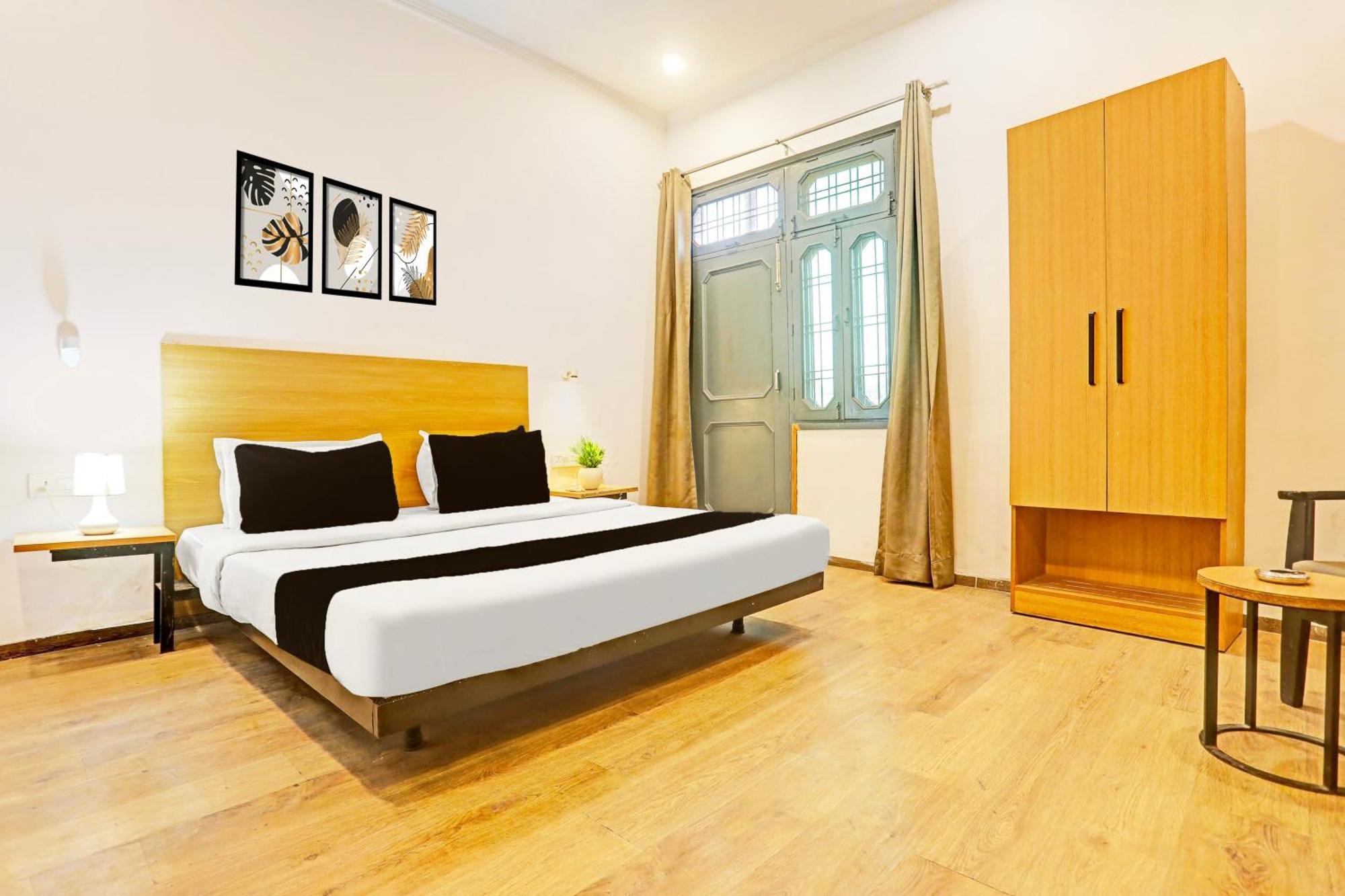 Super Townhouse Vijay Khand Gomti Nagar Lucknow Zewnętrze zdjęcie